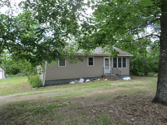 869 Lee Road Lincoln ME 04457