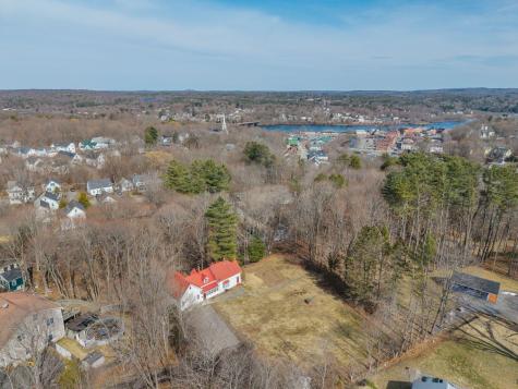 28 Fountain Street Gardiner ME 04345