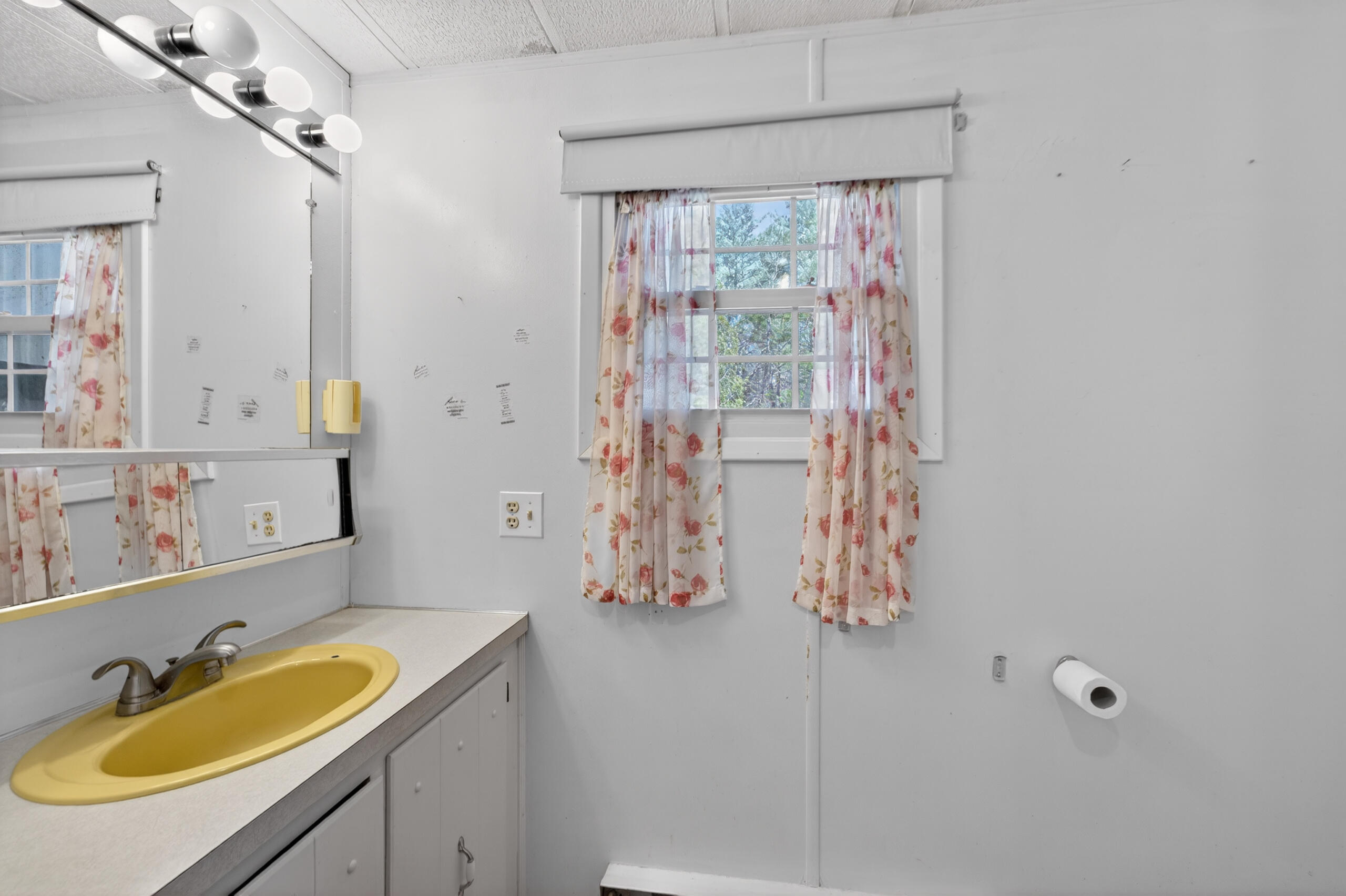 46 Monarch Drive Augusta ME 04330
