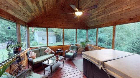 547 Pownal Road Auburn ME 04210