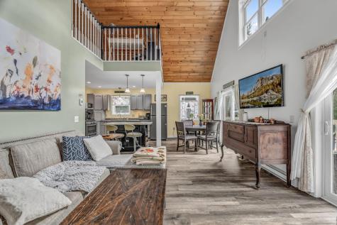 291 White Point Estates Road Lincoln ME 04457