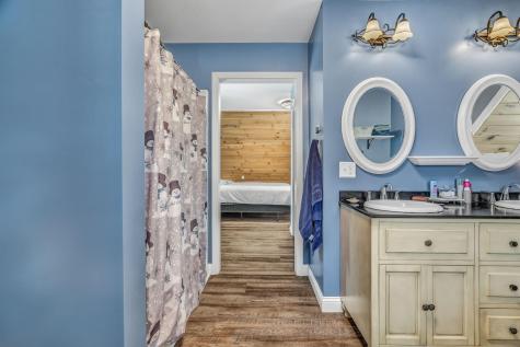 291 White Point Estates Road Lincoln ME 04457