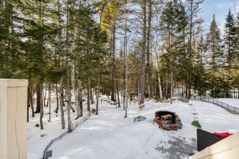 291 White Point Estates Road Lincoln ME 04457