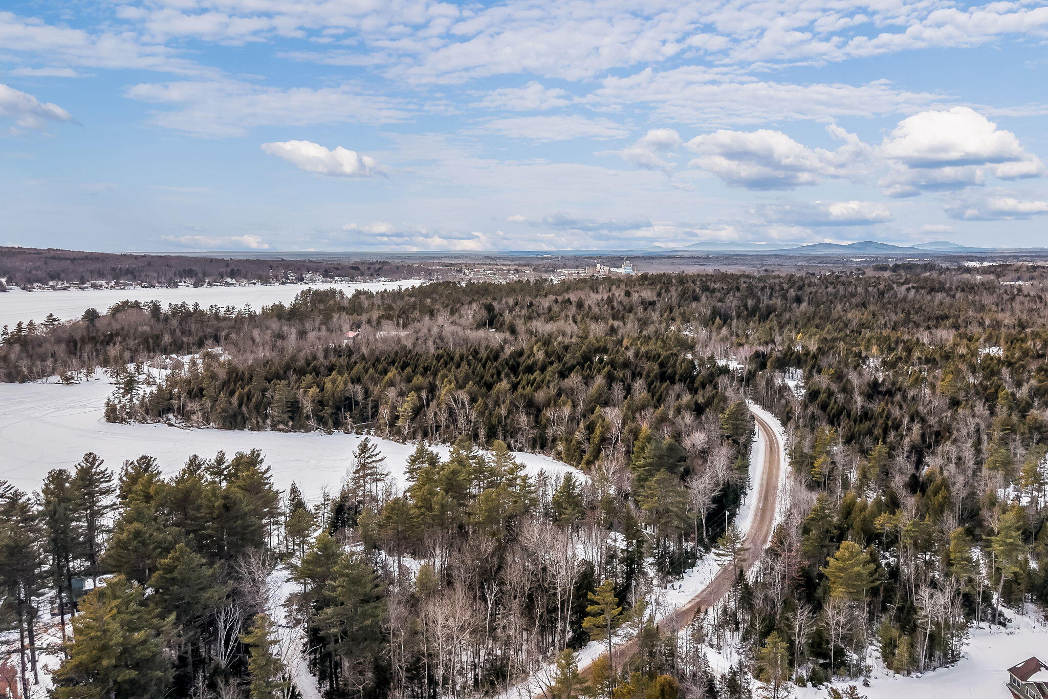 291 White Point Estates Road Lincoln ME 04457