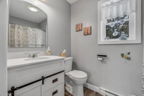 291 White Point Estates Road Lincoln ME 04457