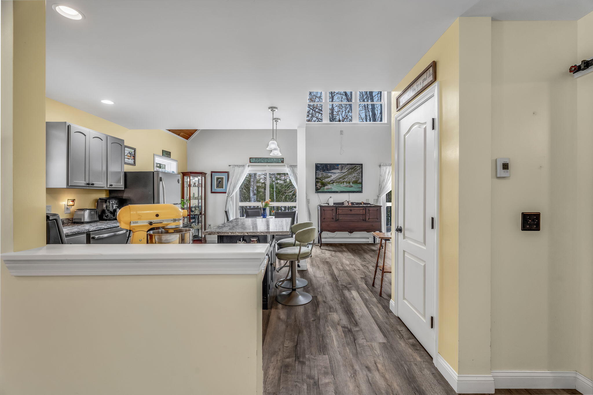 291 White Point Estates Road Lincoln ME 04457