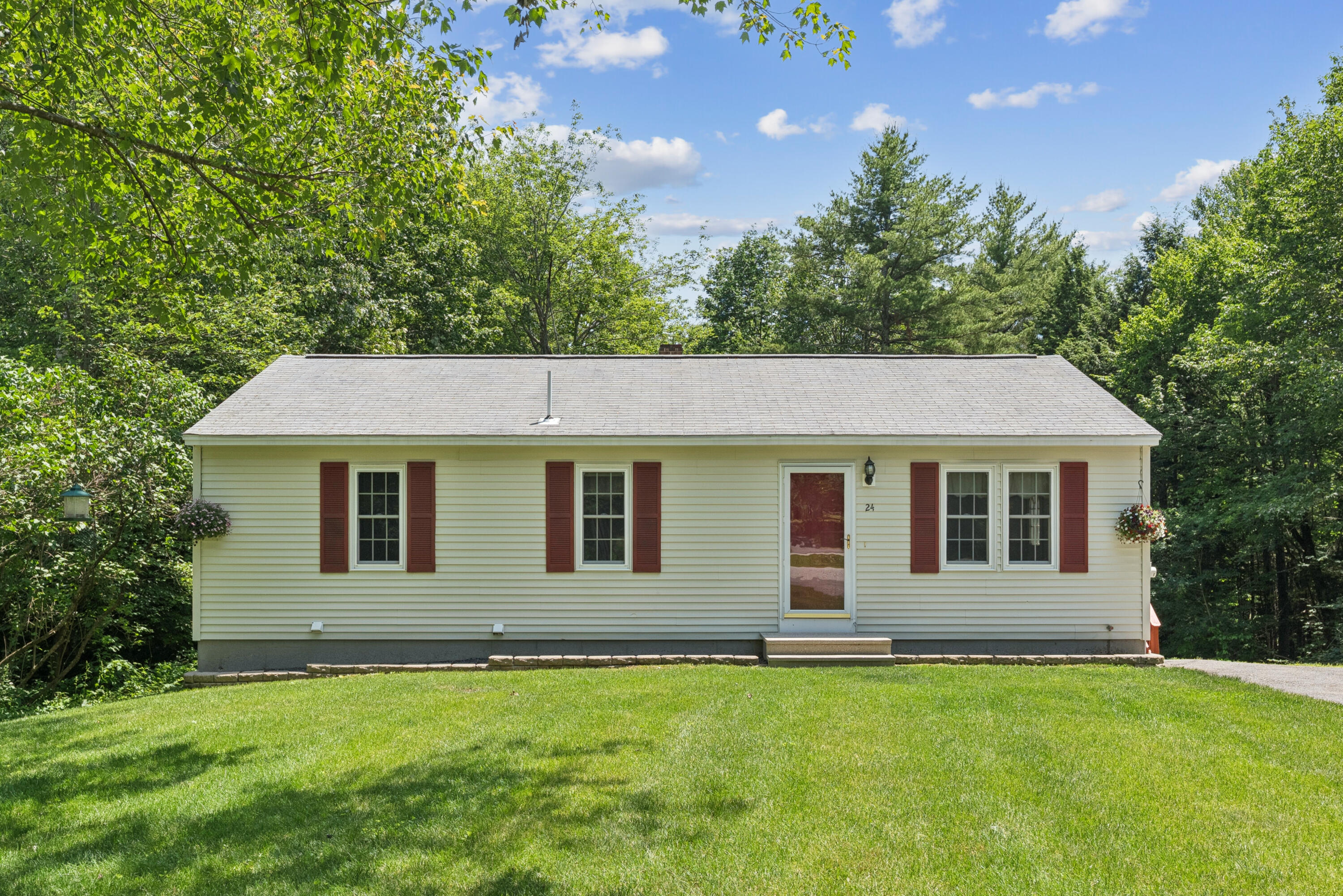 24 Maple Ridge Road Gorham ME 04038