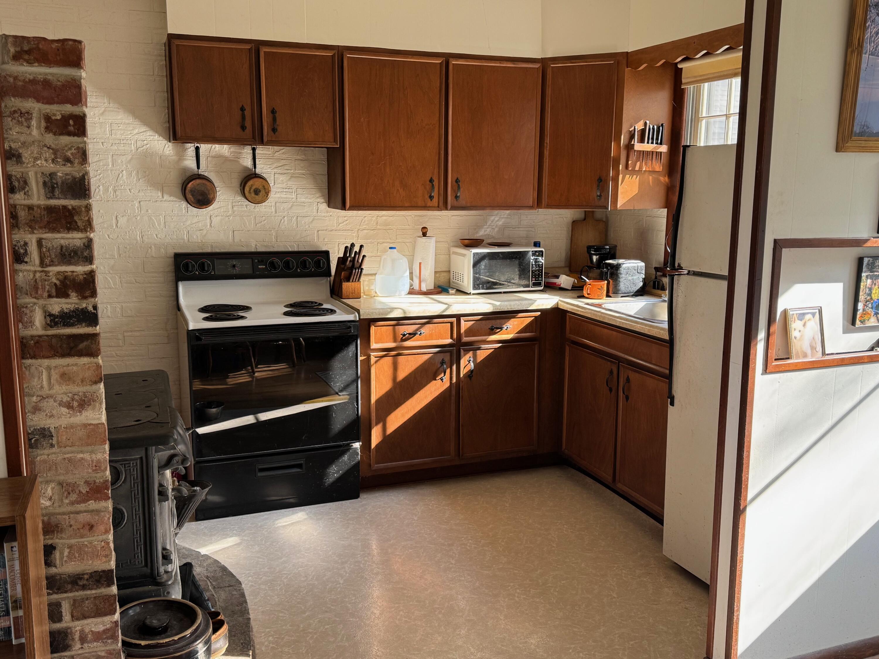 86 Beach Road Lincolnville ME 04849