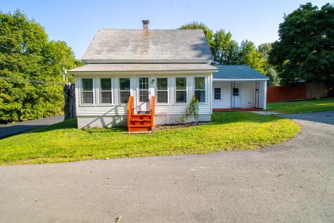 115 Pleasant Street Dexter ME 04930