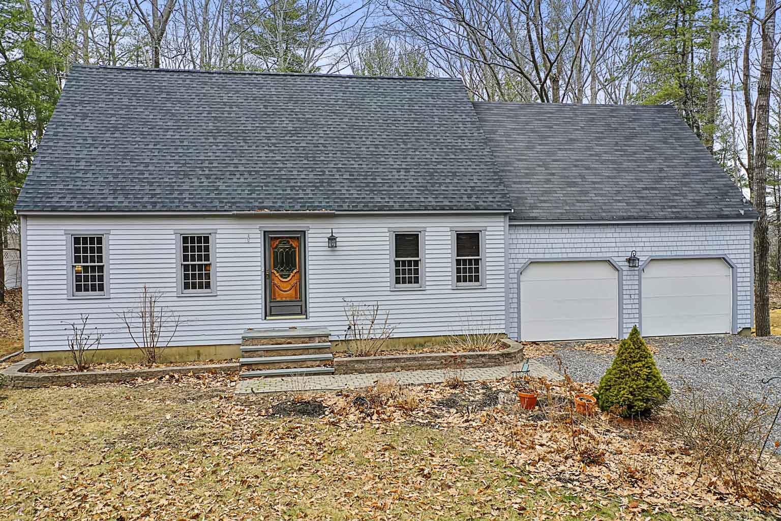 31 Donica Road York ME 03909