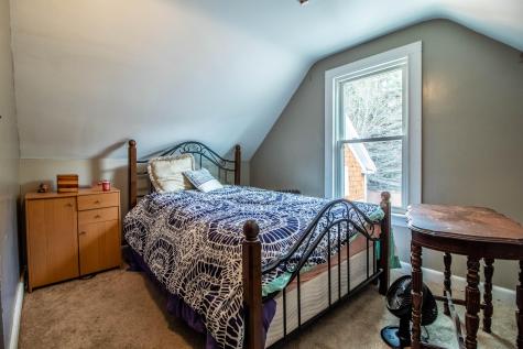 220 Tandberg Trail Windham ME 04062
