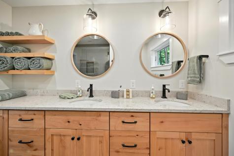 12 Dern Lane Belgrade ME 04918