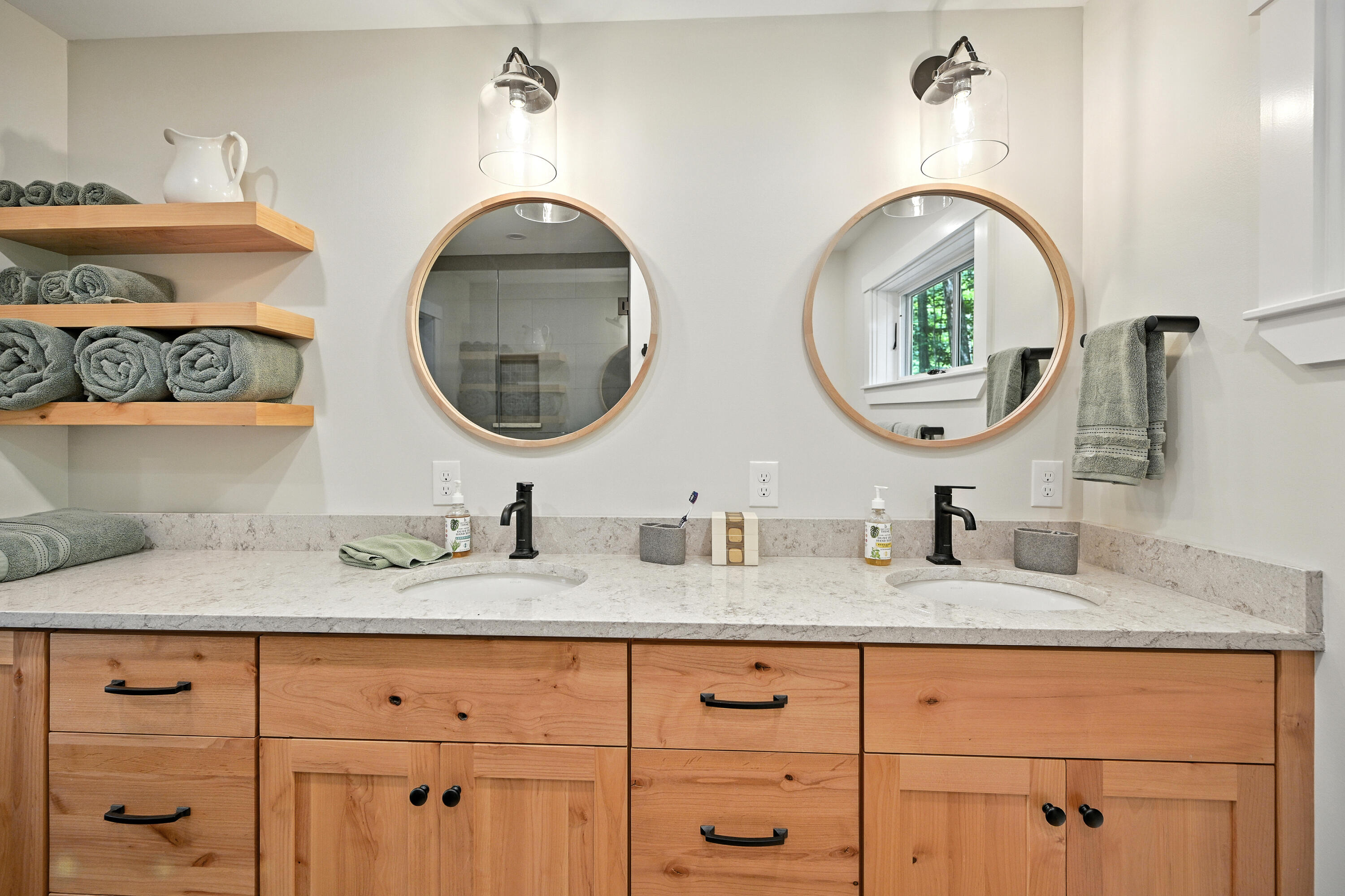 12 Dern Lane Belgrade ME 04918