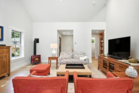 12 Dern Lane Belgrade ME 04918