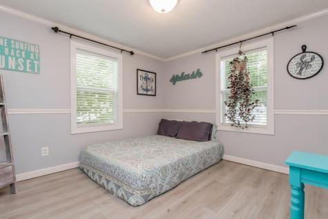 10 Fairlawn Avenue Lewiston ME 04240