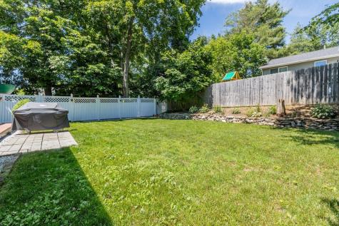 10 Fairlawn Avenue Lewiston ME 04240