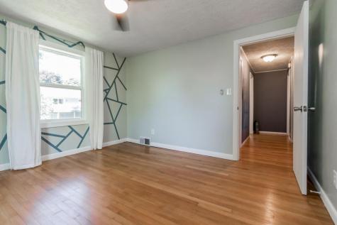 10 Fairlawn Avenue Lewiston ME 04240