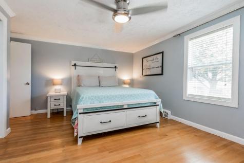 10 Fairlawn Avenue Lewiston ME 04240