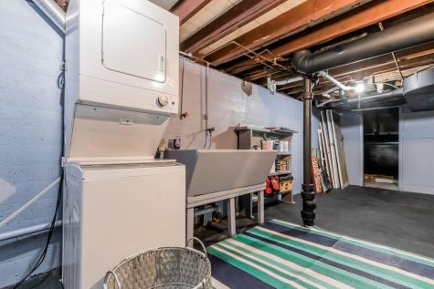 10 Fairlawn Avenue Lewiston ME 04240