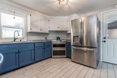 10 Fairlawn Avenue Lewiston ME 04240