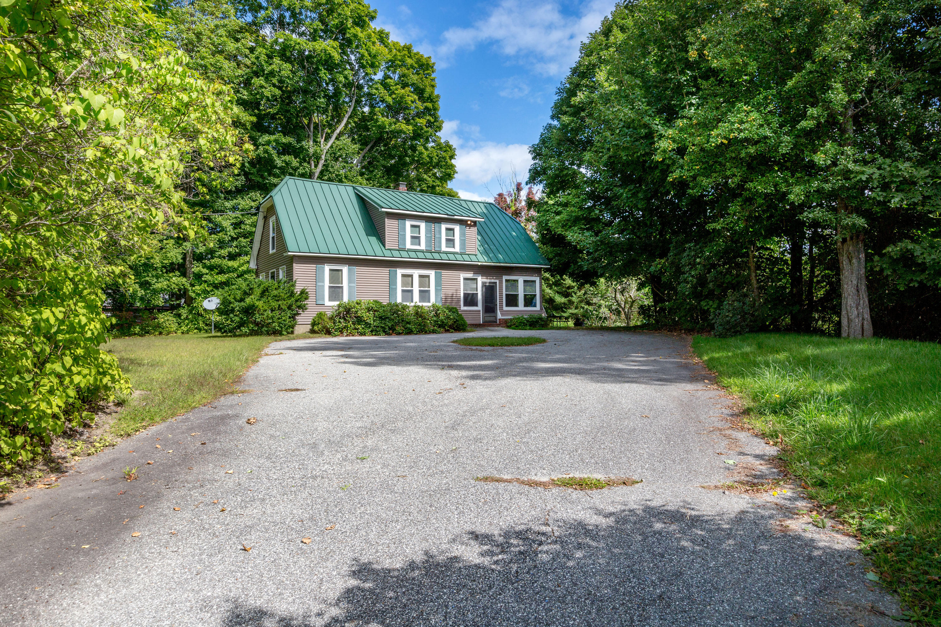 1194 Old Danville Road Auburn ME 04210