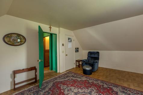 1194 Old Danville Road Auburn ME 04210