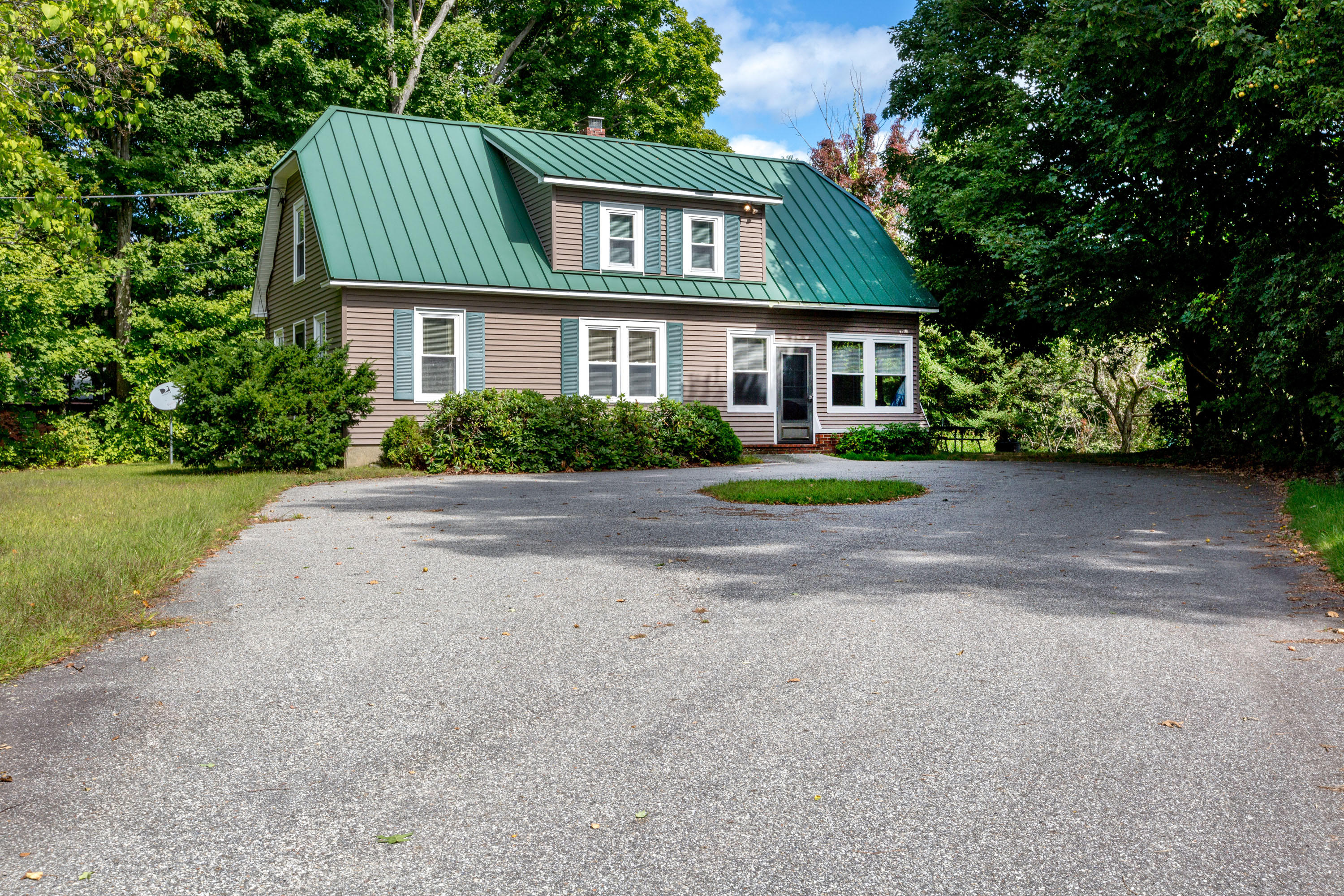 1194 Old Danville Road Auburn ME 04210