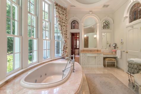 3 Canter Lane Cape Elizabeth ME 04107