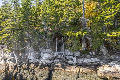 13 Narrows Way Georgetown ME 04548