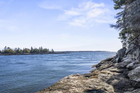 13 Narrows Way Georgetown ME 04548