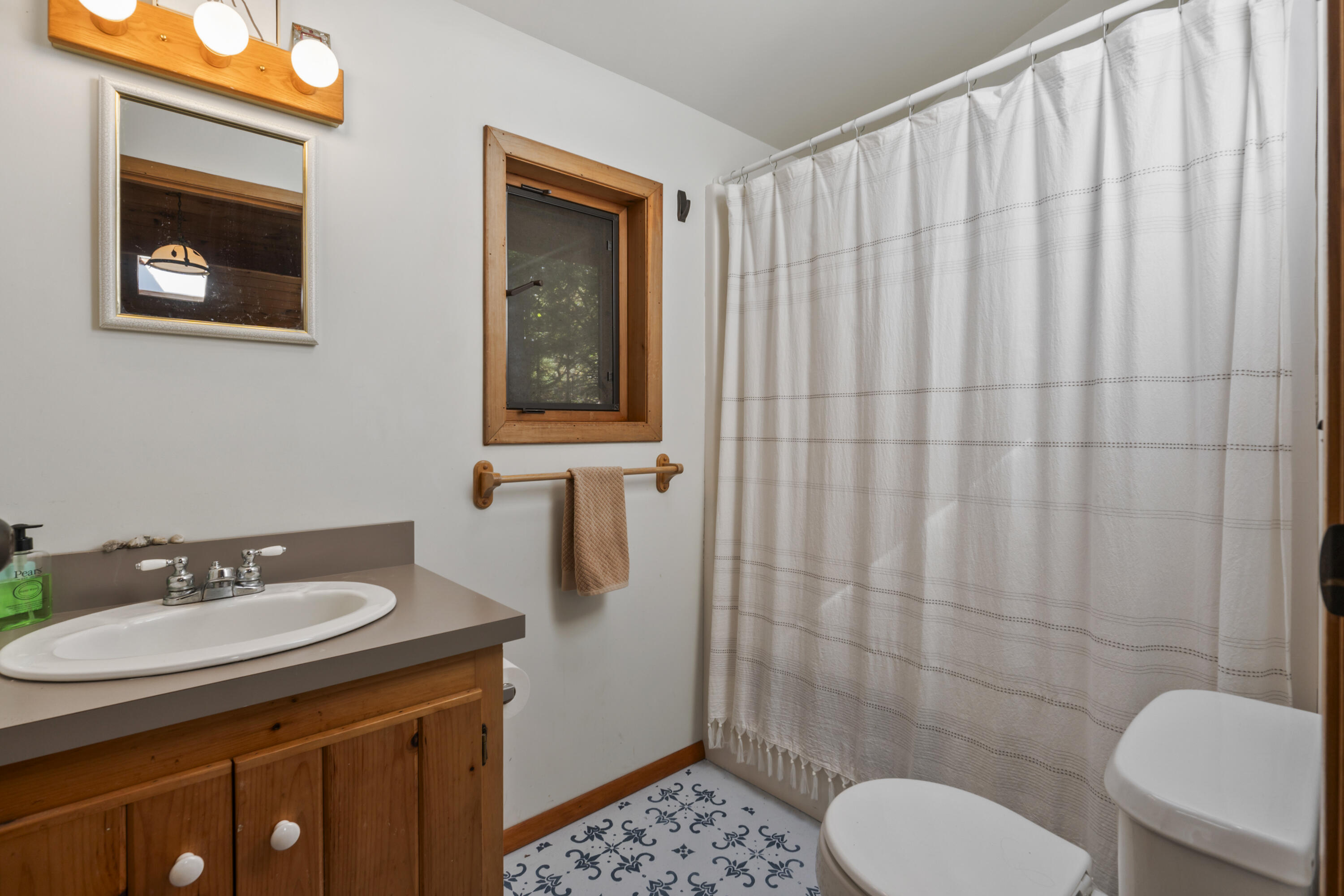 13 Narrows Way Georgetown ME 04548