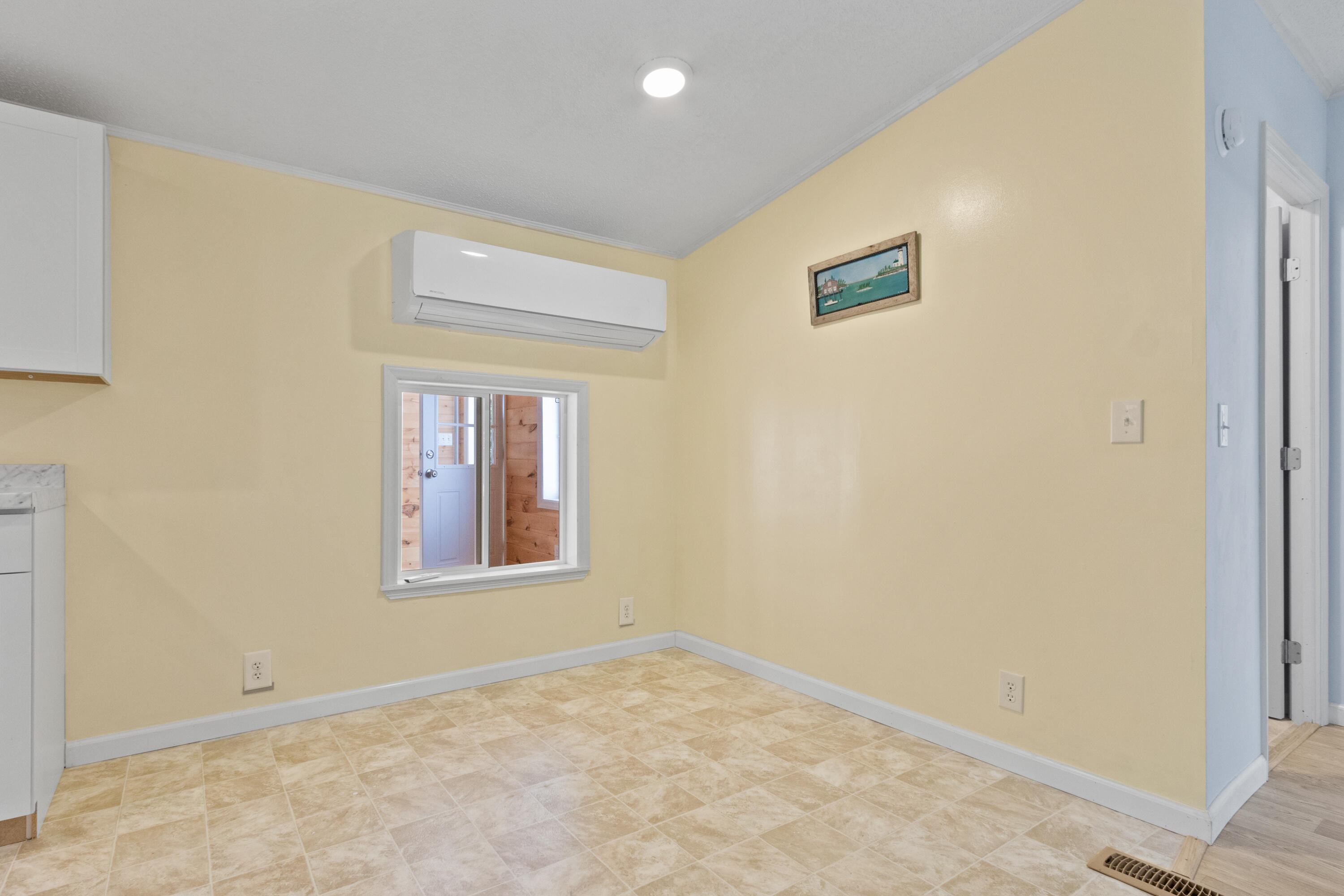 1291 Union Road Waldoboro ME 04572