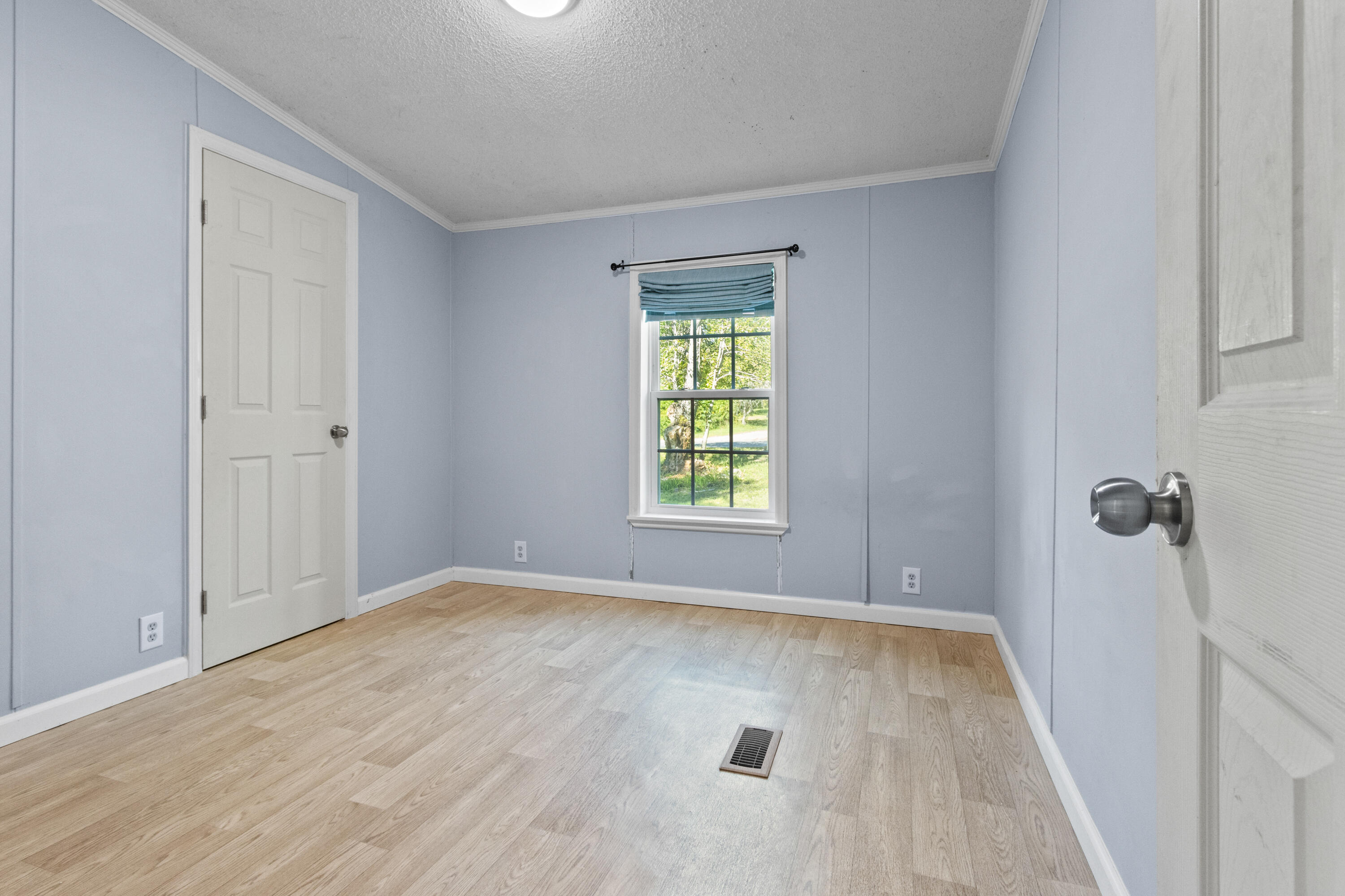 1291 Union Road Waldoboro ME 04572