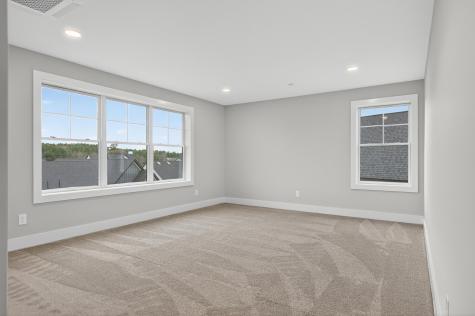 149 Owl's Nest Road Portland ME 04102