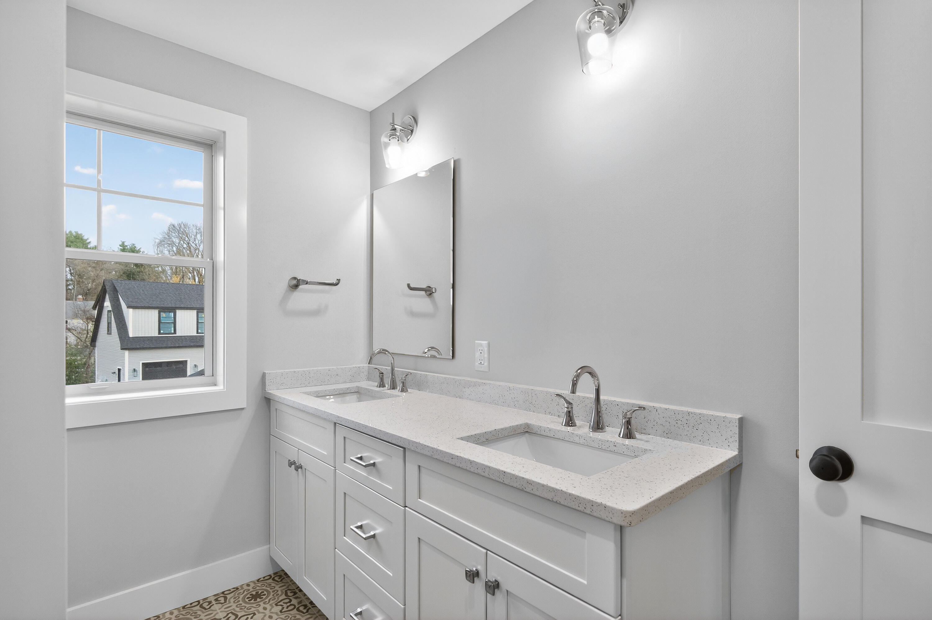 149 Owl's Nest Road Portland ME 04102