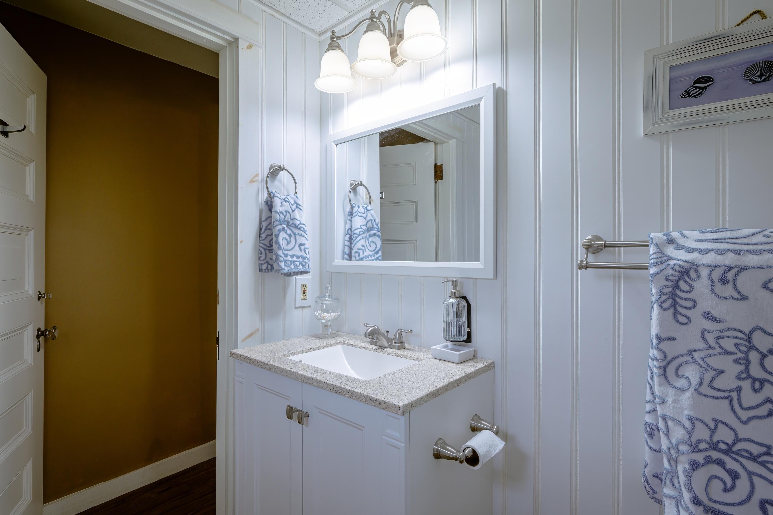 2702 Us Highway 1 Sullivan ME 04664