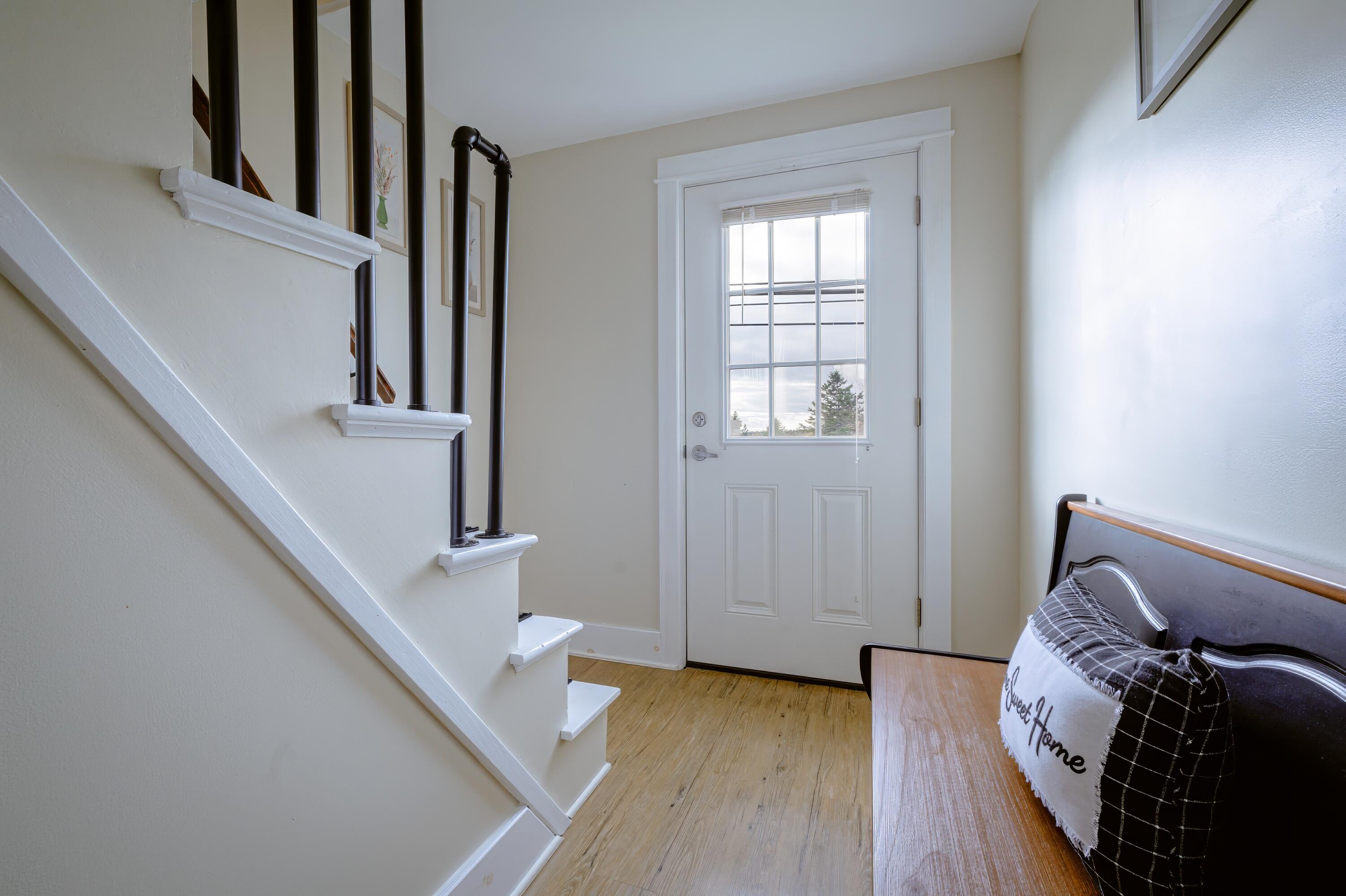 2702 Us Highway 1 Sullivan ME 04664