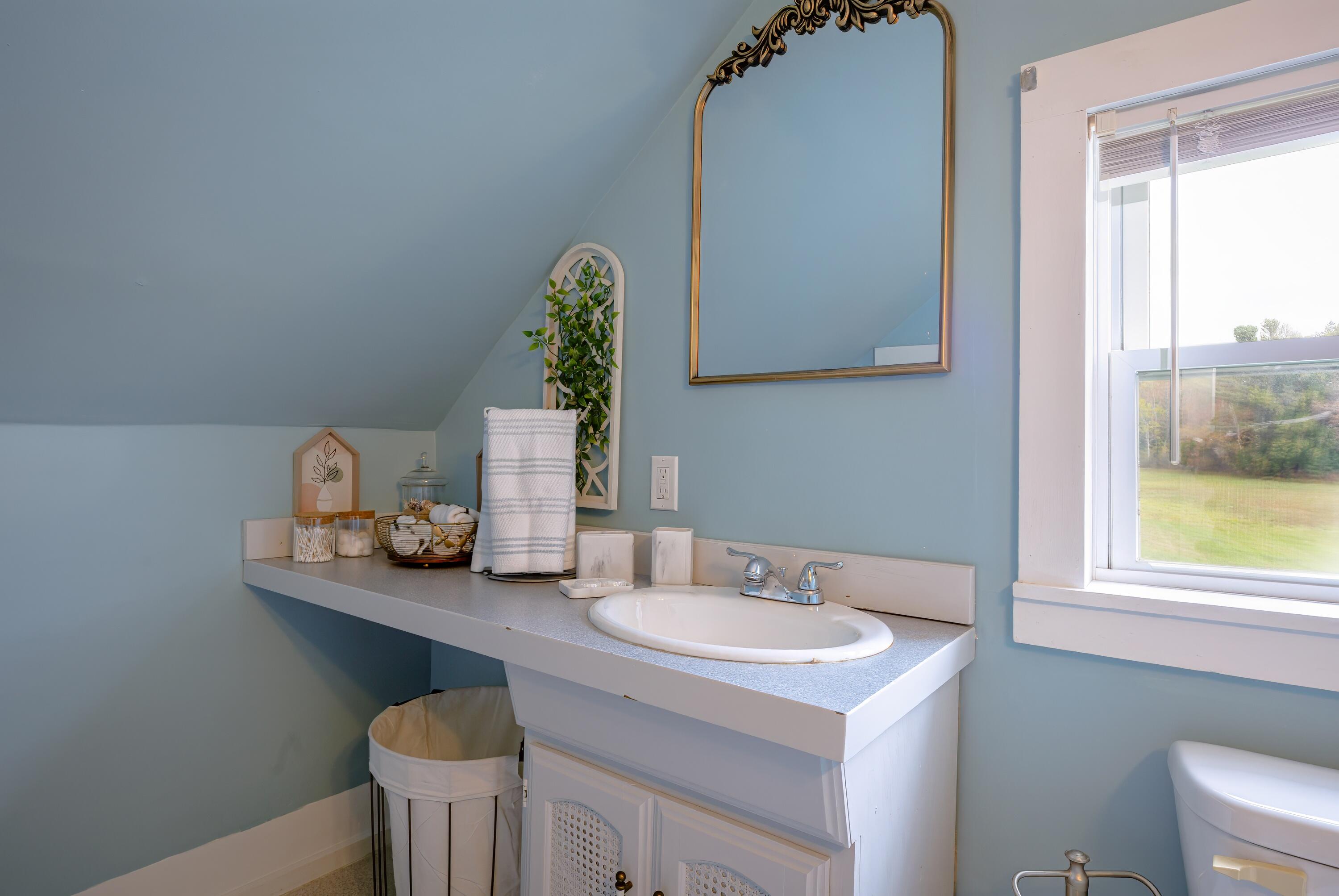 2702 Us Highway 1 Sullivan ME 04664