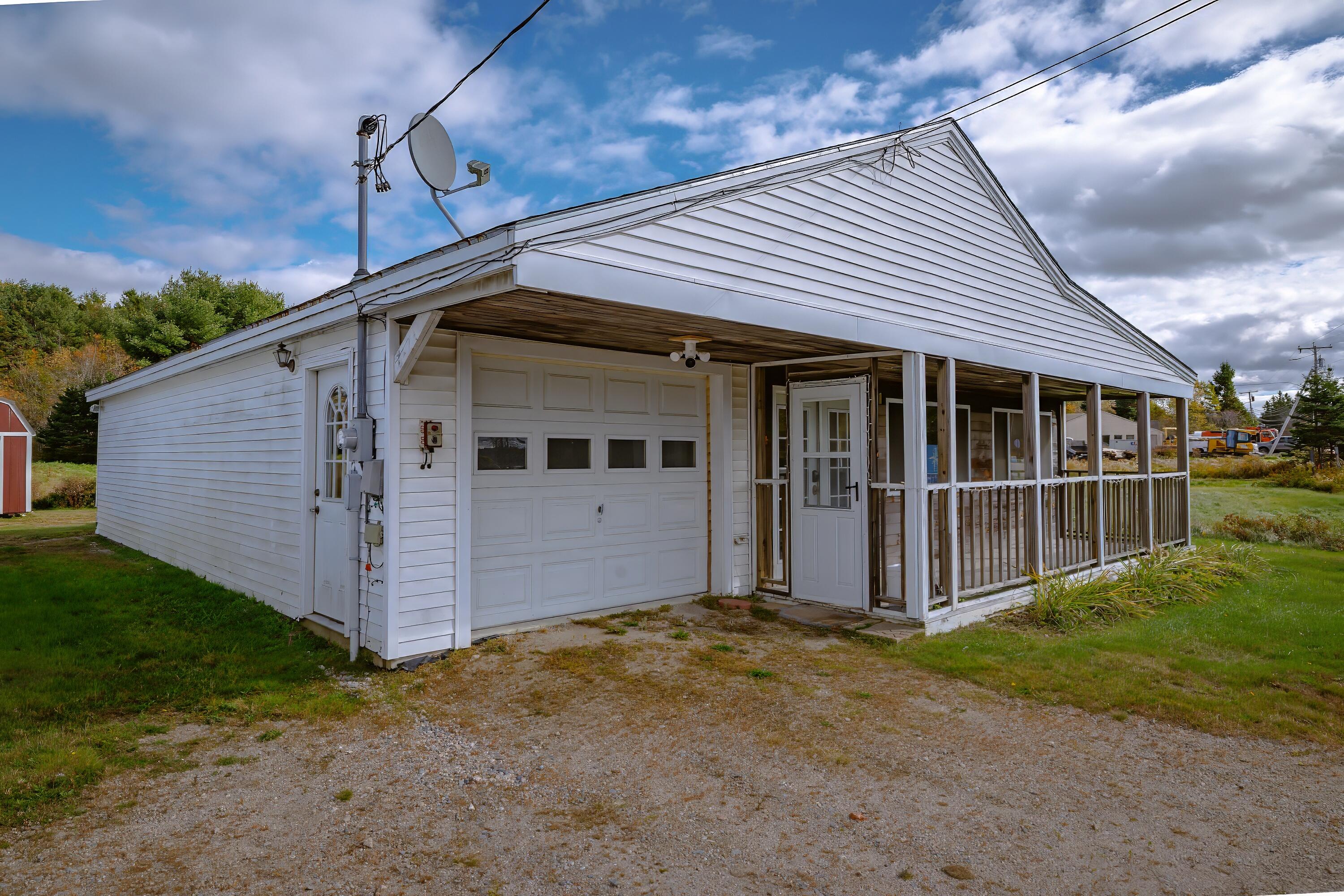 2702 Us Highway 1 Sullivan ME 04664