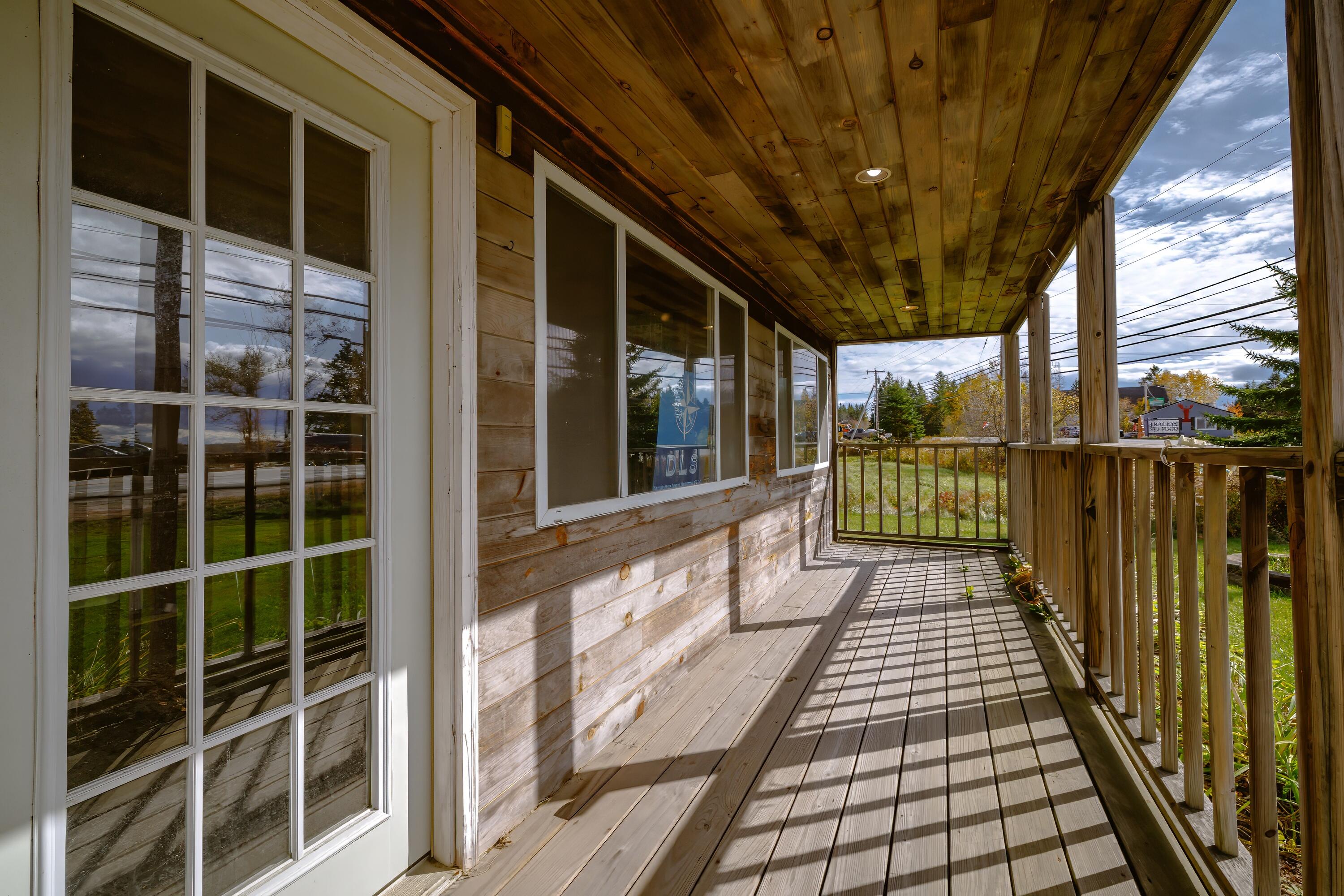 2702 Us Highway 1 Sullivan ME 04664