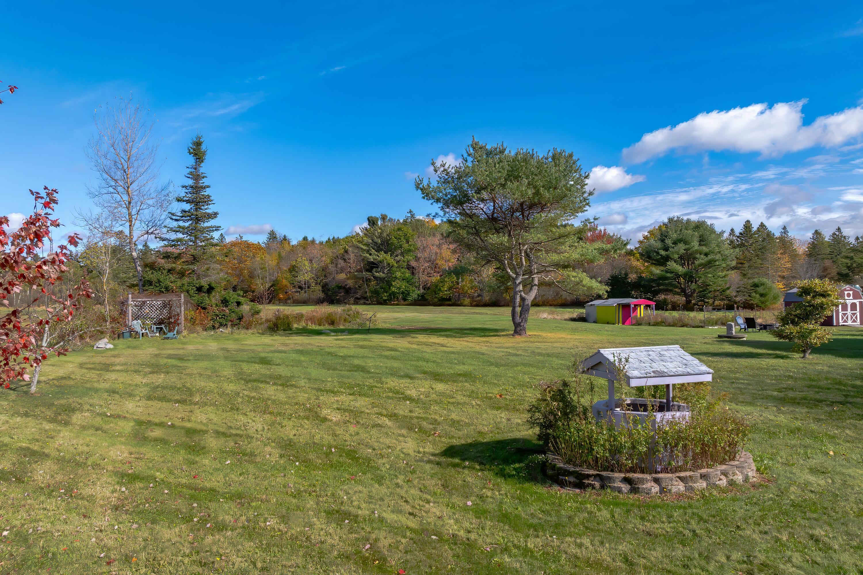 2702 Us Highway 1 Sullivan ME 04664