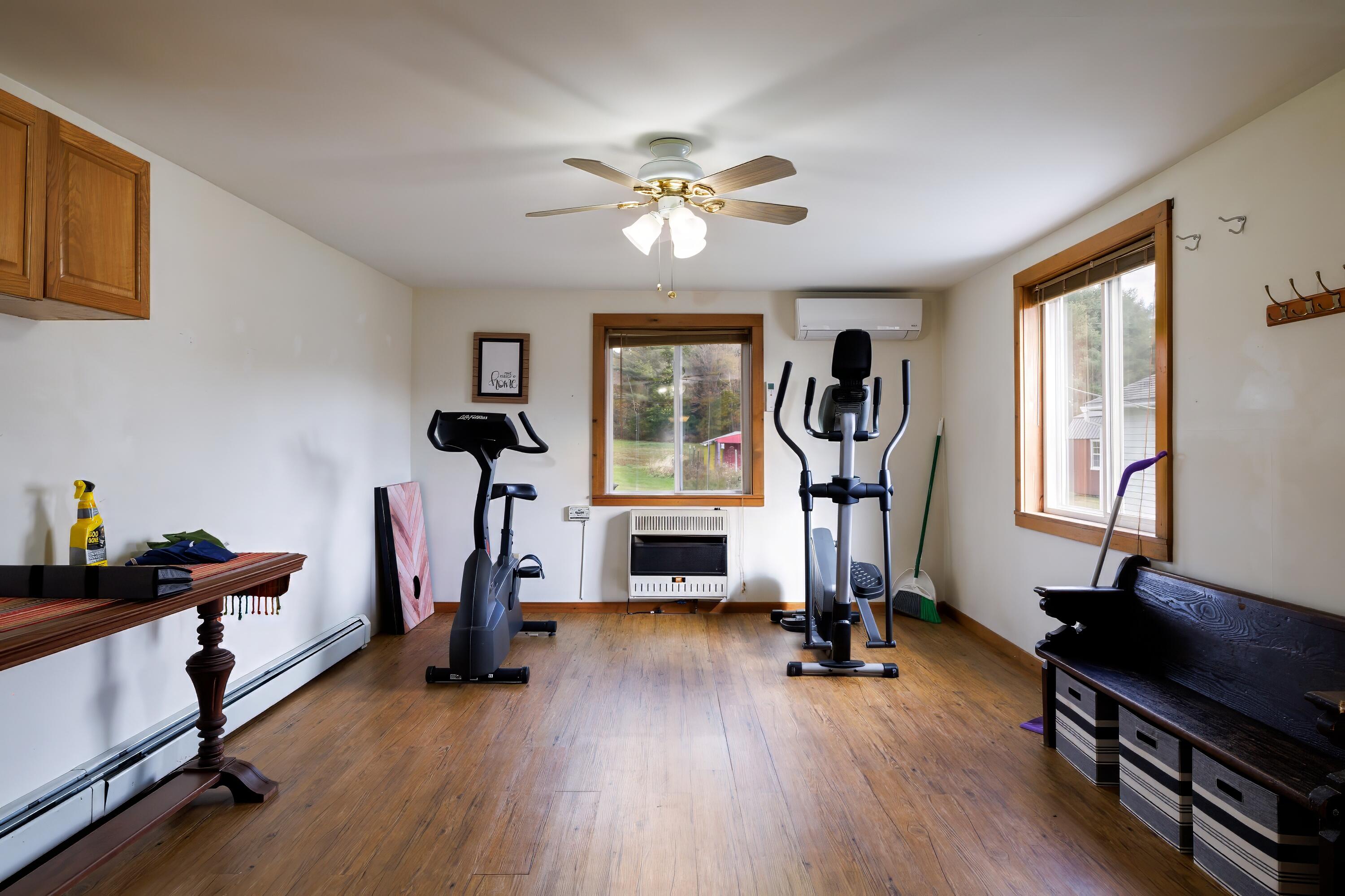 2702 Us Highway 1 Sullivan ME 04664