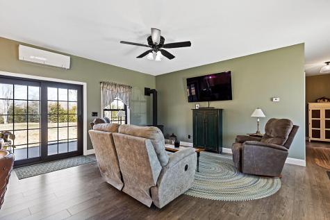 25 Curtis Lane Palmyra ME 04965