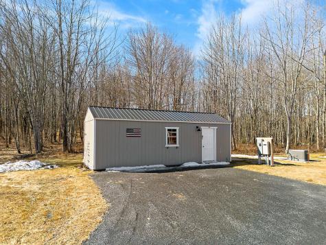 25 Curtis Lane Palmyra ME 04965