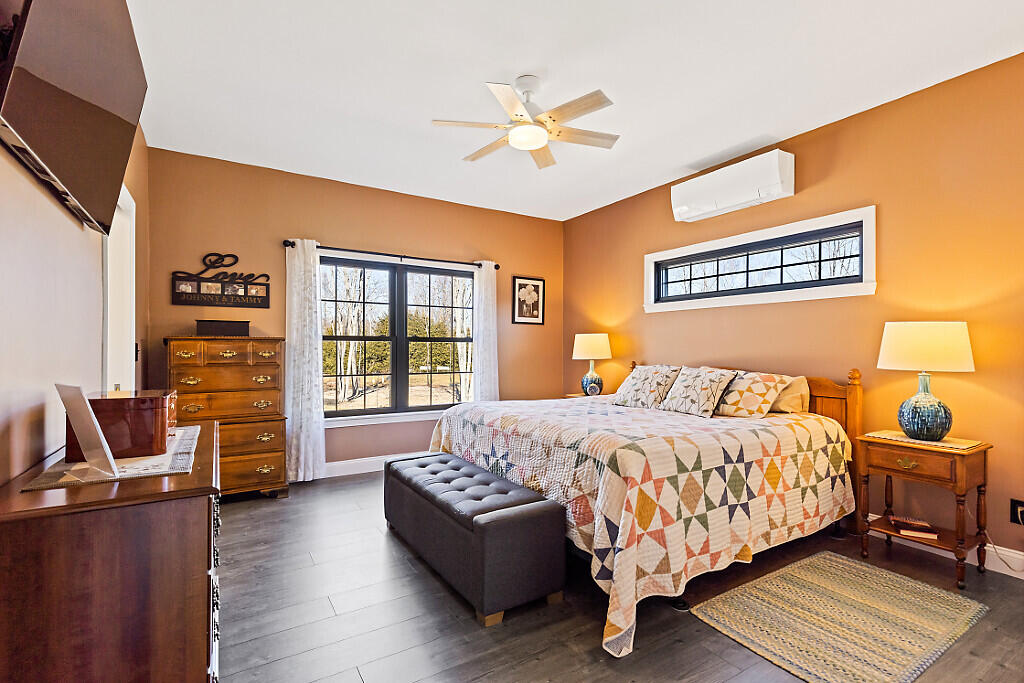 25 Curtis Lane Palmyra ME 04965