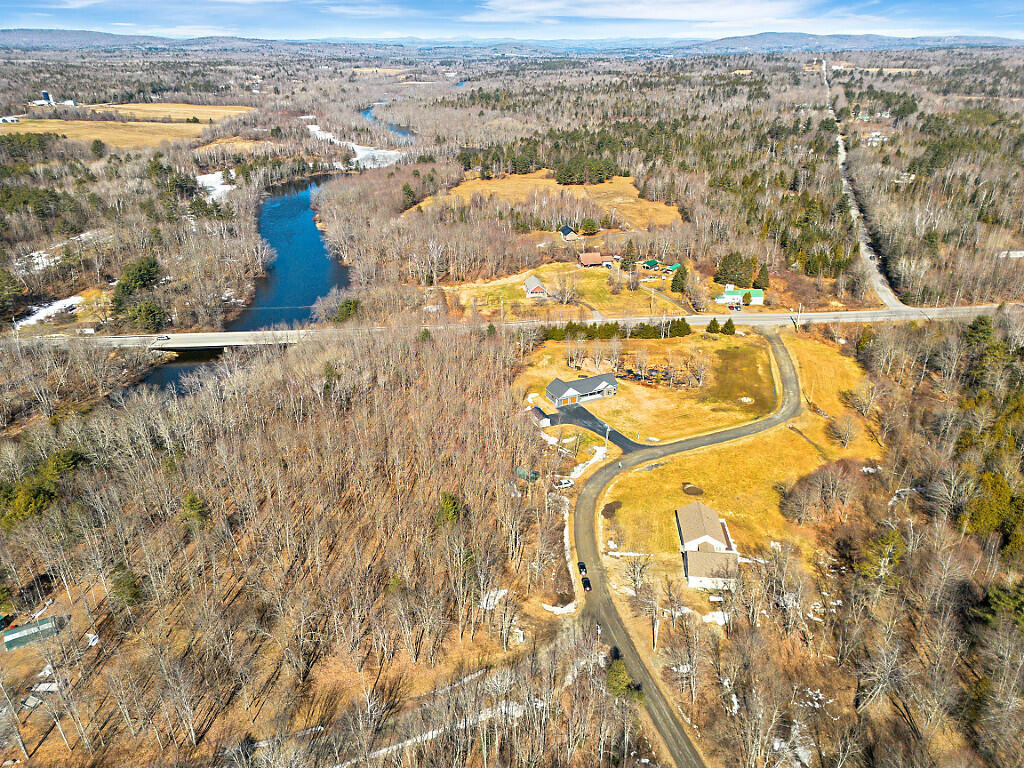 25 Curtis Lane Palmyra ME 04965