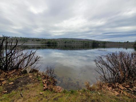 13 Restful Way Waterboro ME 04087