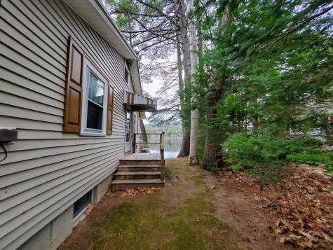 13 Restful Way Waterboro ME 04087