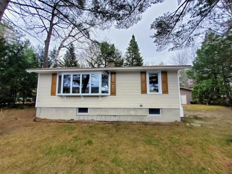 13 Restful Way Waterboro ME 04087