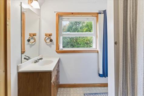 1269 Woodman Hill Road Minot ME 04258